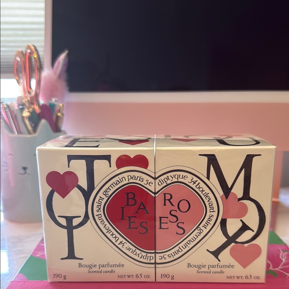 Limited edition Diptyque Roses and Baies Heart Candles - Brand New! ❤️